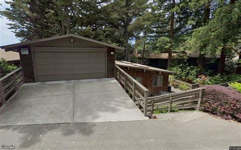 Single-family house sells in Oakland for $1.5 million